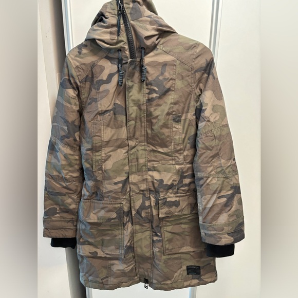 CLEARANCE| Golden by TNA Bancroft Down Parka - Picture 8 of 8